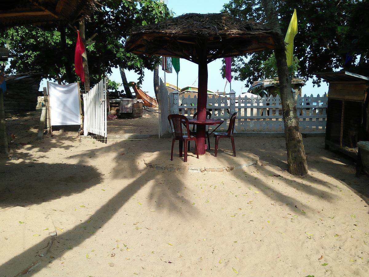 Parei Beach Inn Tangalle Zewnętrze zdjęcie